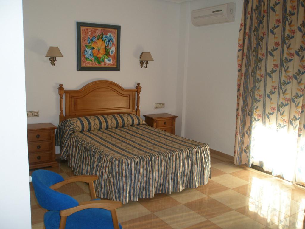 Hostal Los Rosales Алкарас Стая снимка
