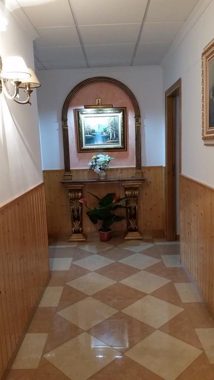 Hostal Los Rosales Алкарас Стая снимка